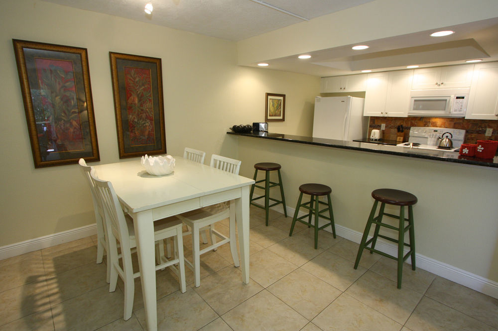 Beach Castle Resort By Rva Longboat Key Exterior foto