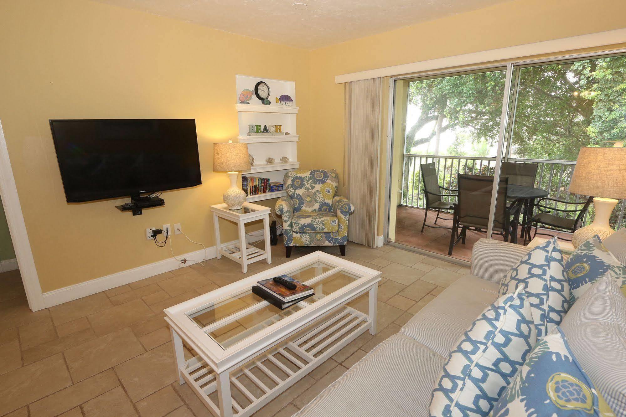 Beach Castle Resort By Rva Longboat Key Exterior foto