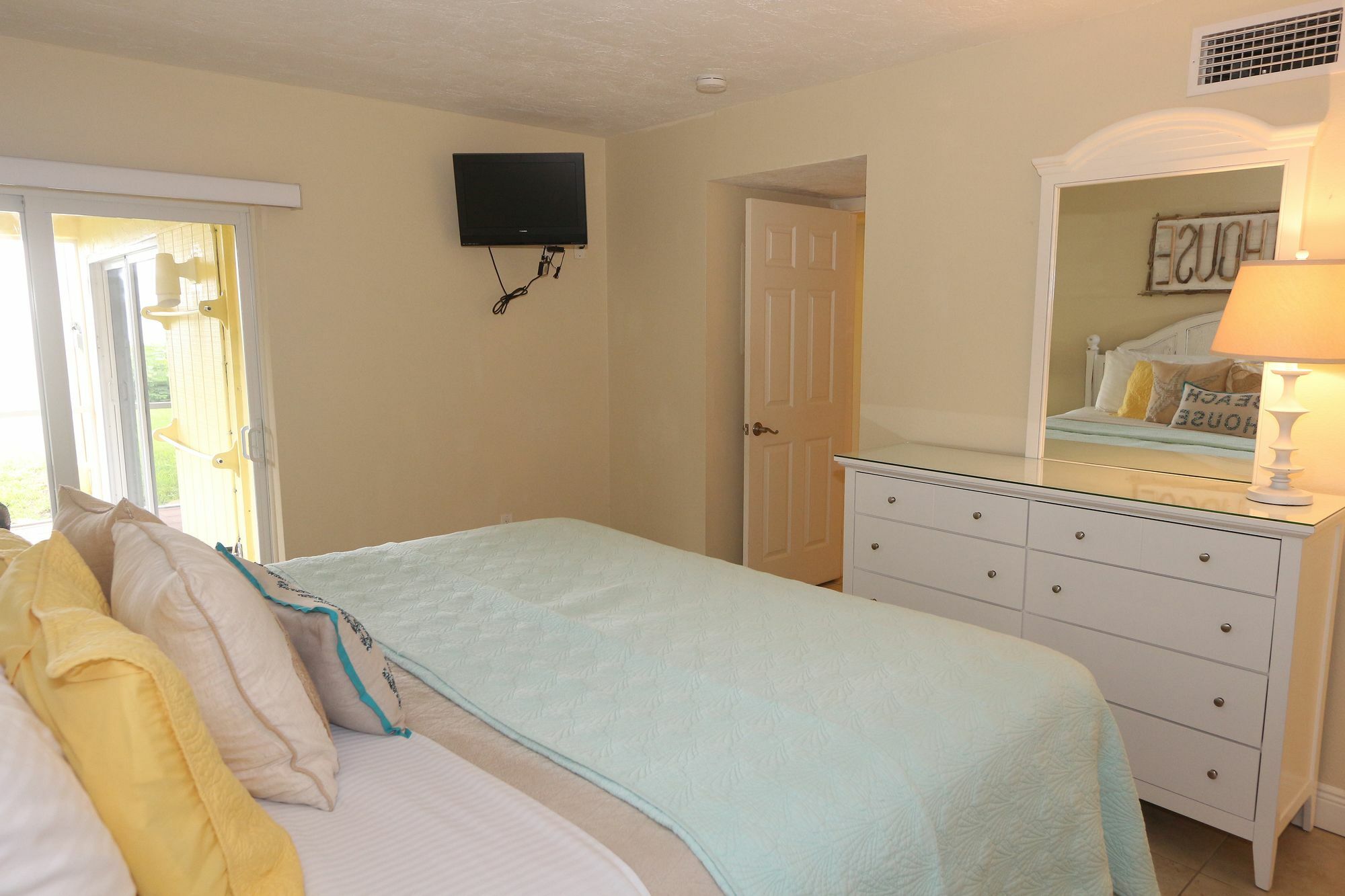 Beach Castle Resort By Rva Longboat Key Exterior foto